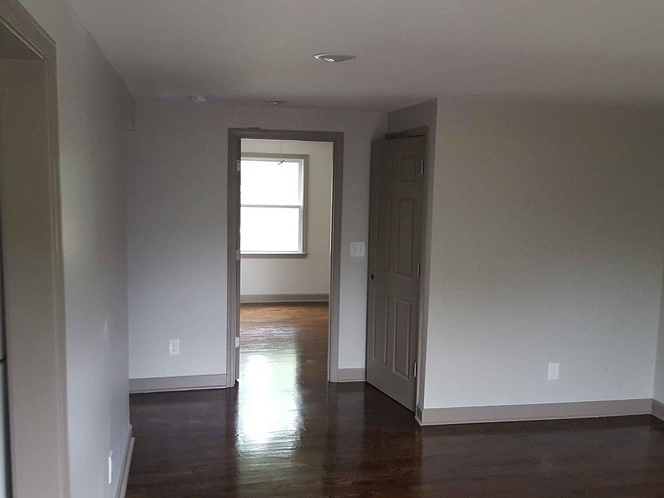 from Living room to front bedroom