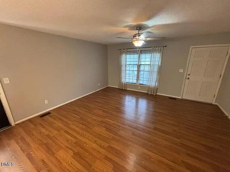 325 Wendell Falls Pkwy — Photo 6
