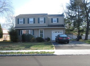 8 Francine Ave, West Caldwell, NJ 07006