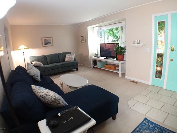 4th image of 4708 Westfield Ave