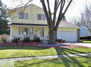 2634 Newport Dr, Lansing, MI 48906
