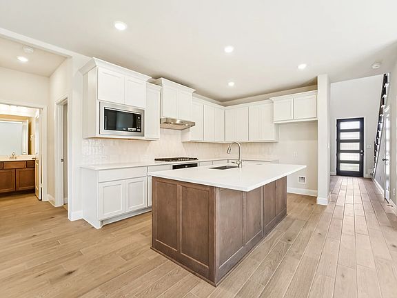 Homesite 2520 Kitchen - Staged