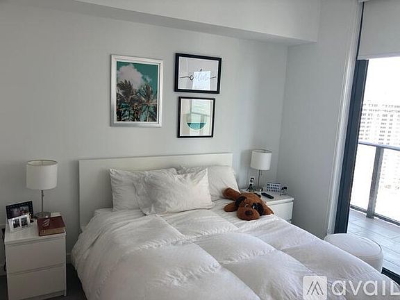 4th image of 650 NE 32nd St #1112