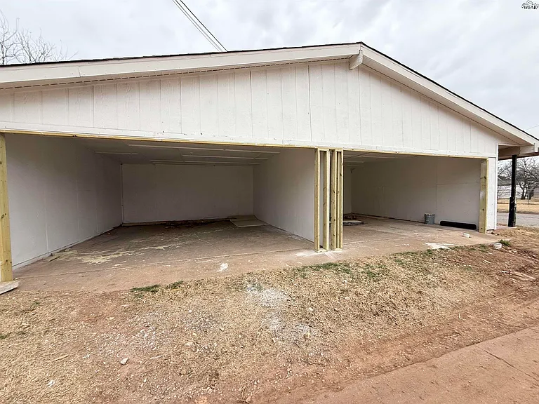 2316 Buchanan St — Photo 8