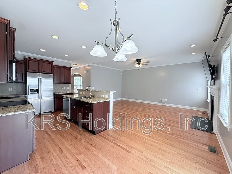 5810 Spring Glen Ln — Photo 10