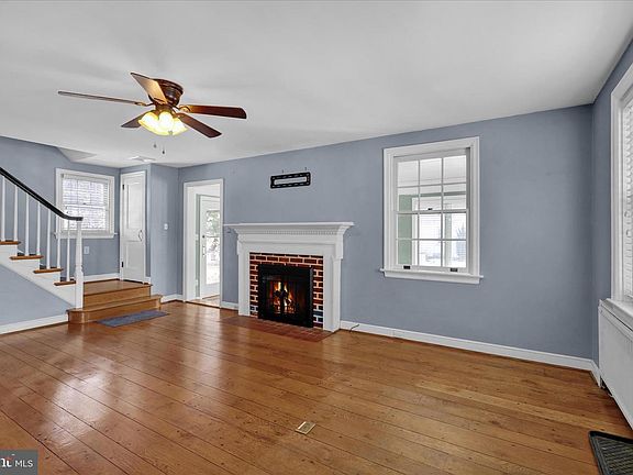 4th image of 16 Haskell Dr
