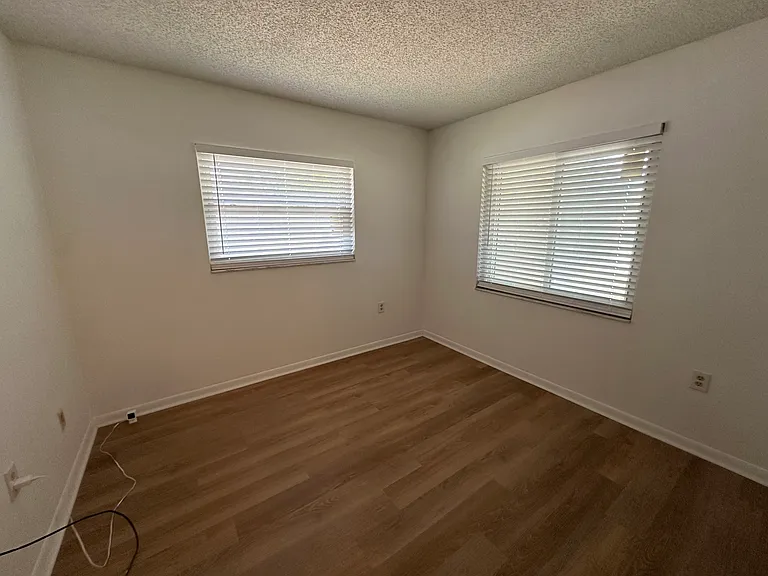 1864 W Gardenia Dr — Photo 10
