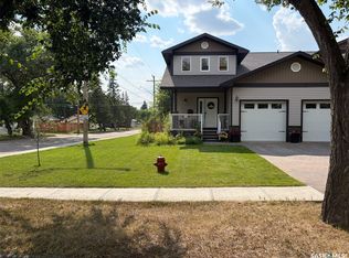 715 Centre St, Shaunavon, SK S0N2M0