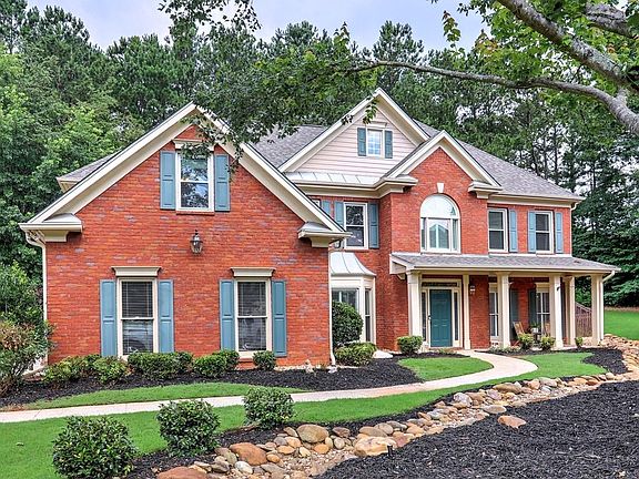 2nd image of 4033 Honeytree Ln NE