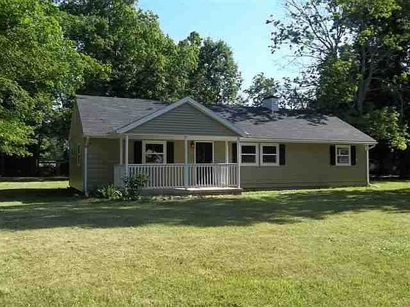 2nd image of 3200 W Grace Ln