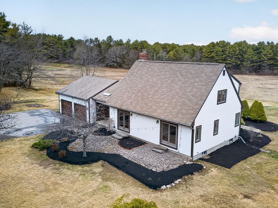 1st image of 17 Stone Ridge Drive