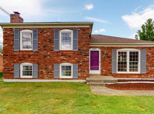 7301 Wood Rock Rd, Louisville, KY 40291