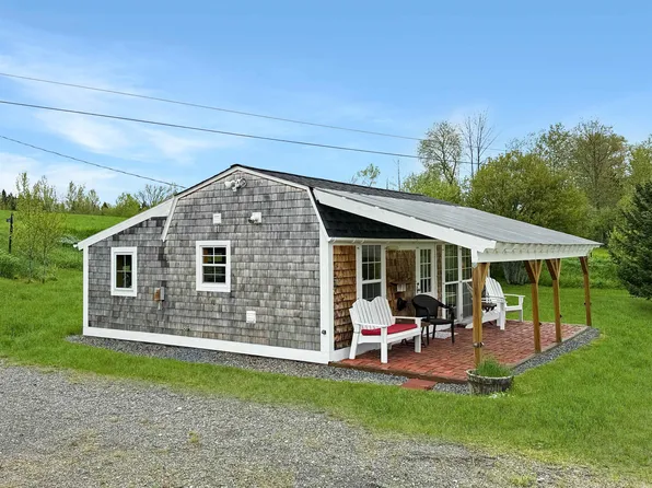 718 Reed Road, Colebrook, NH 03576