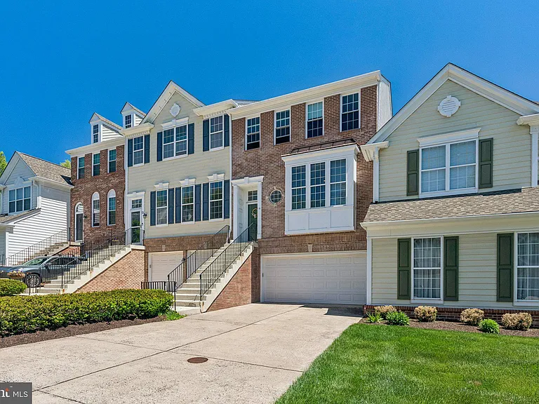 15 Charter Oak Ct — Photo 35