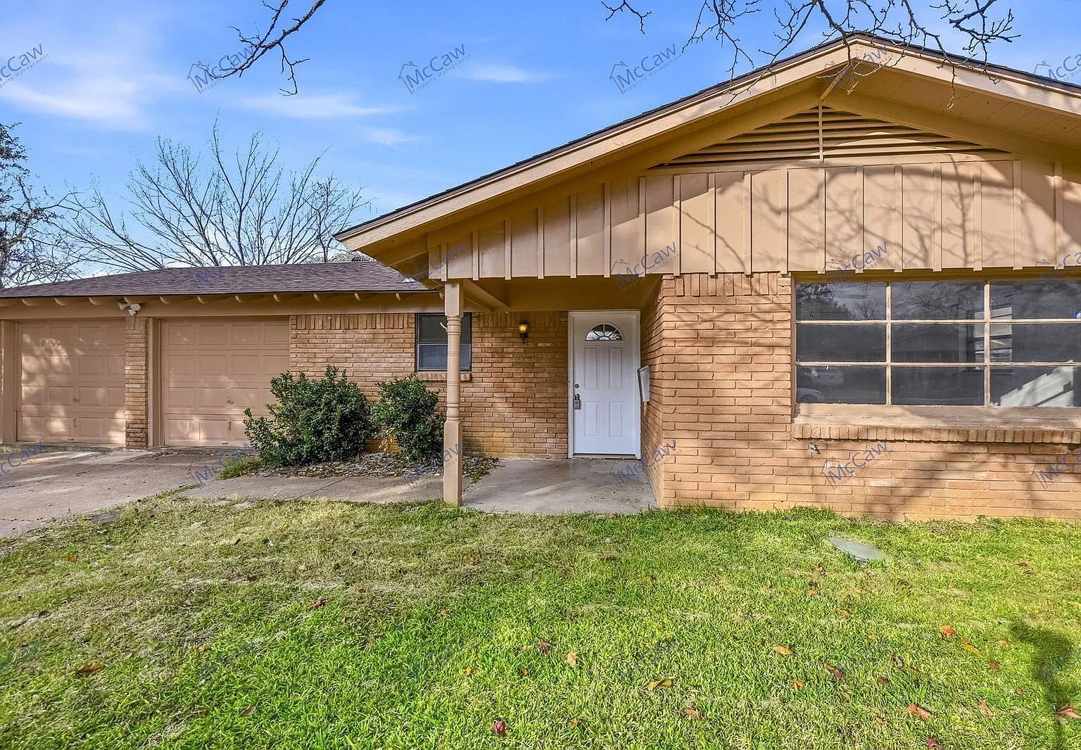 3 bed, 2.0 bath, 1675 sqft, $1,900 — Photo 3