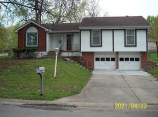 10424 Smalley Ave, Kansas City, MO 64134
