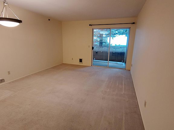 2nd image of 699 Dartmoor Ln #270