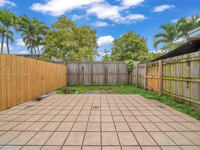 1535 SW 122nd Ave #3-7 — Photo 25