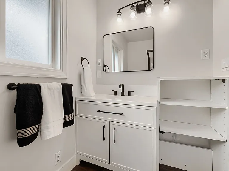 918 Jefferson St #918 — Photo 9