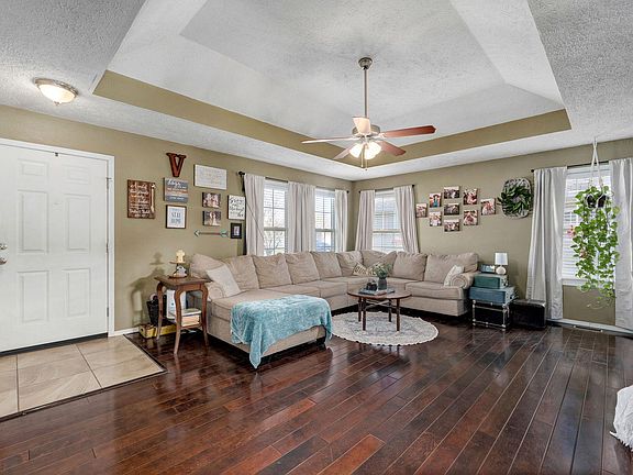 5th image of 651 S Mahn Avenue