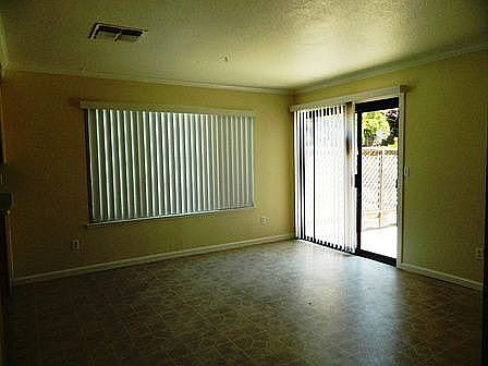4th image of 7232 Starflower Dr