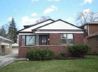 8041 N Ozanam Ave, Niles, IL 60714