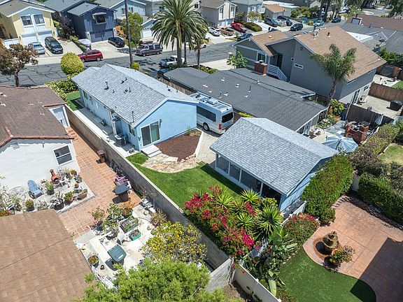 3rd image of 33895 Alcazar Dr