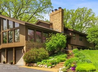 6 Princeton Ln, Hawthorn Woods, IL 60047