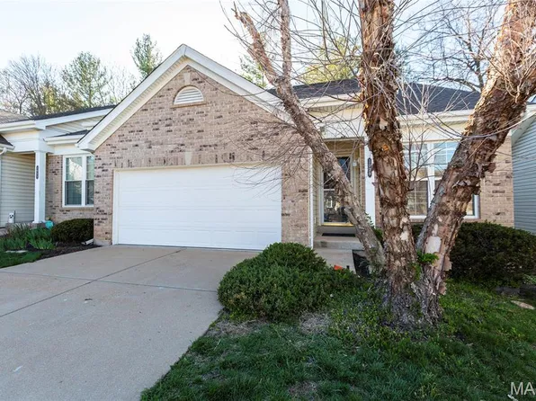 1029 Arbor Pointe Dr, Valley Park, MO 63088