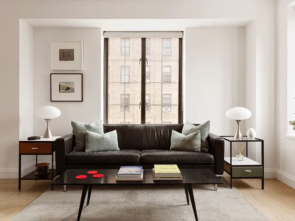 201 W 16th St APT 9A, Manhattan, NY 10011