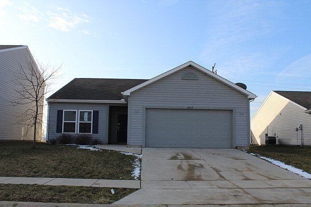 1st image of 2819 Remington Dr