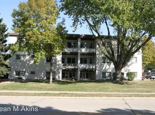 4456 Parklawn Ct APT 103, Edina, MN 55435