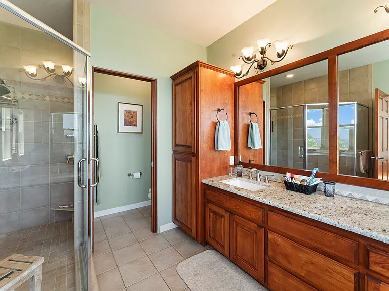 1755 NE Sunset Ln — Photo 6