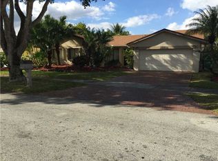 12711 SW 119th St, Miami, FL 33186