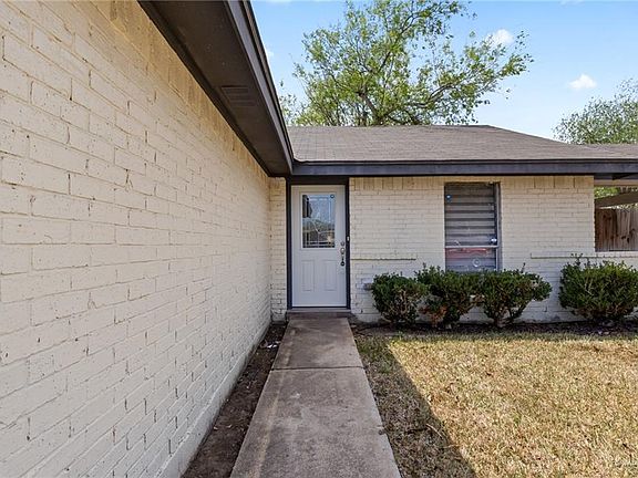 2nd image of 2627 Falcon Ave