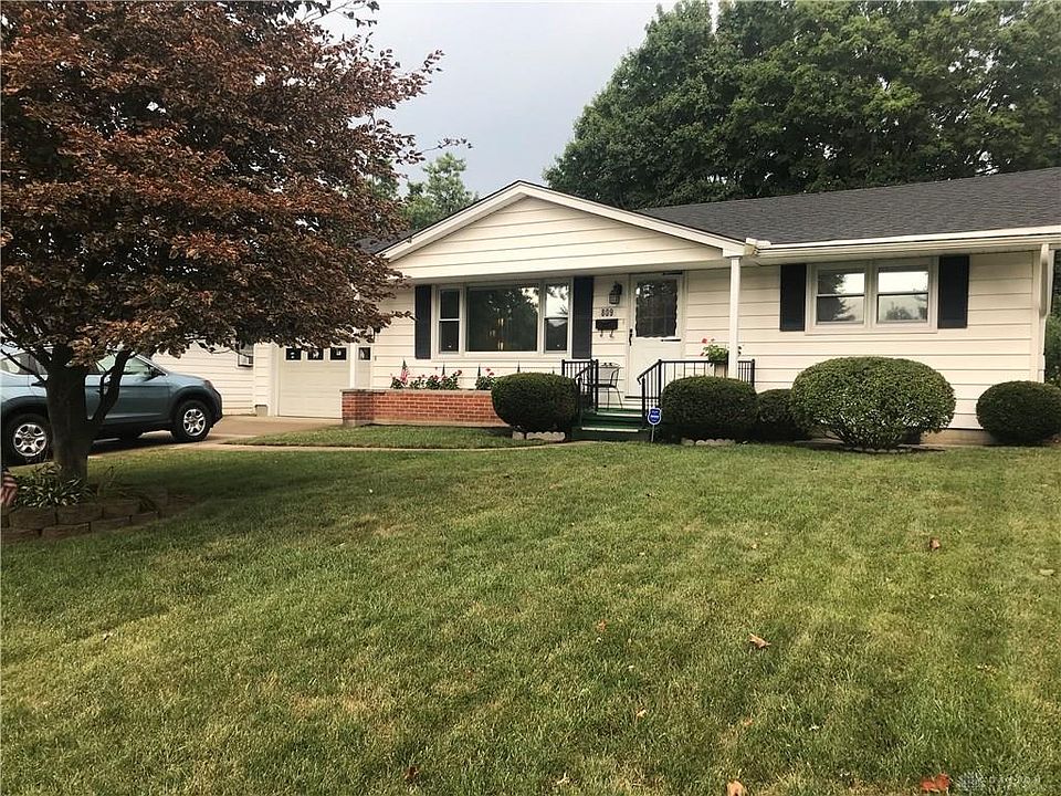 1st image of 809 Terry Ln