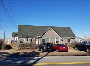 1124 Succotash Rd, Narragansett, RI 02879
