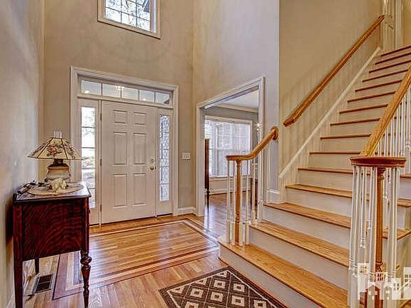 3rd image of 5621 Harvest Grove Ln