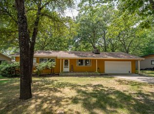 609 Knox Ave, Hollister, MO 65672