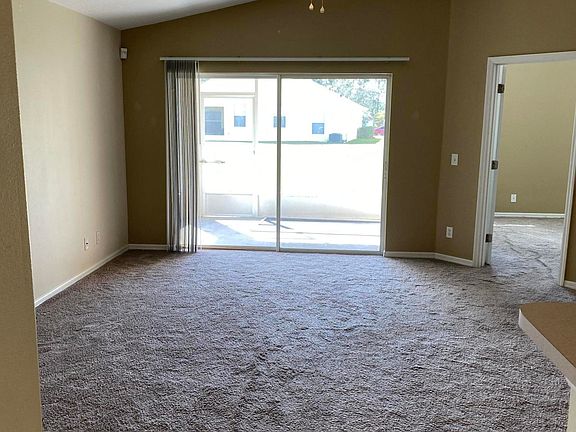 5th image of 724 Morning Cove Cir SE