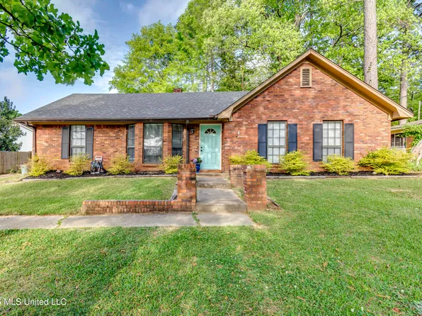 922 S College St, Brandon, MS 39042