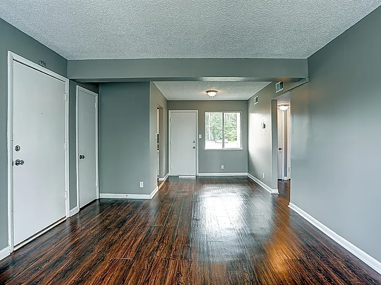 2809 Academy Dr NW #H — Photo 2