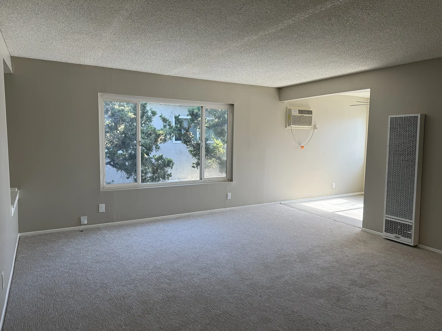 Berkeley Ave. 204 N. - C — Photo 4