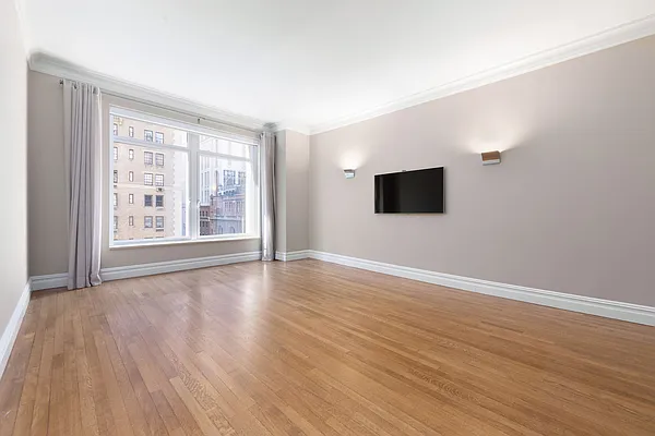 Sold by Douglas Elliman | media 7