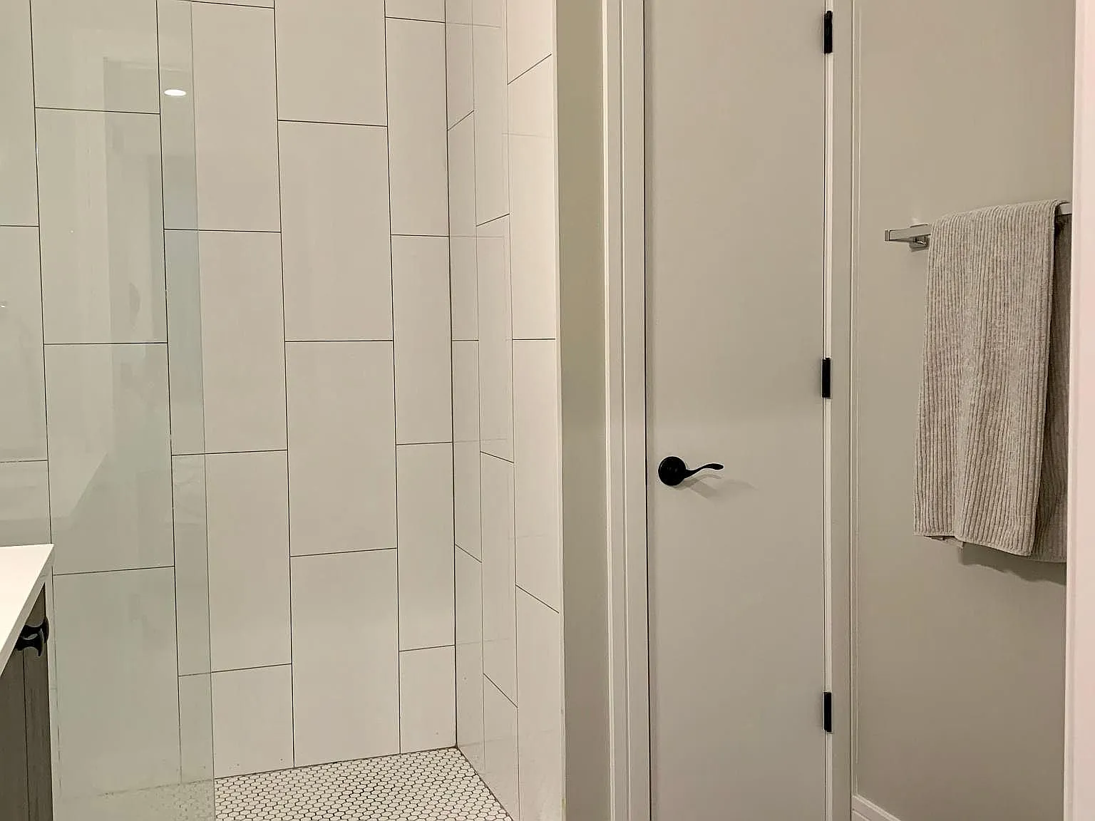 2 bed, 1250 sqft, $3,400 — Photo 4