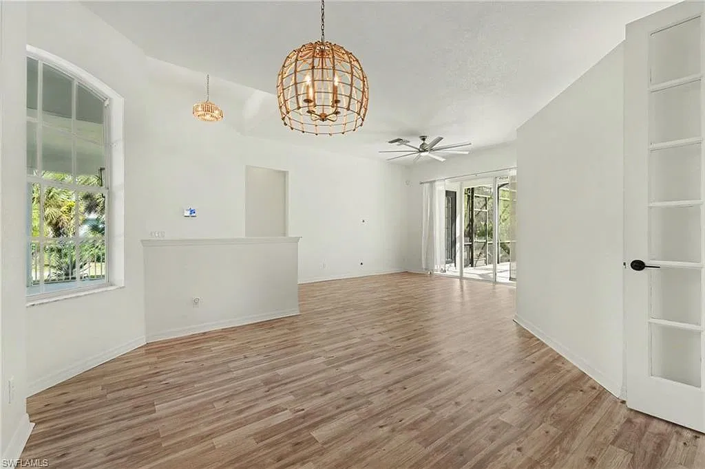 Golden Gate Estates — Photo 4