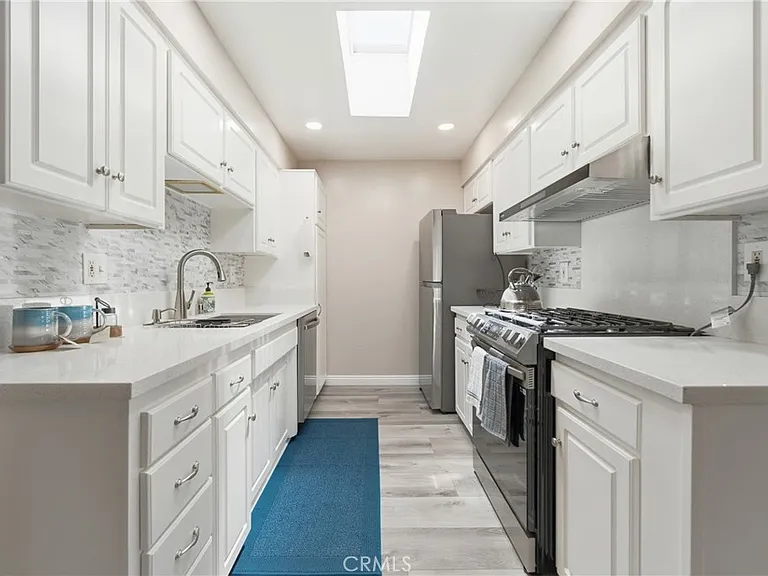 11138 Aqua Vista St #29 — Photo 1