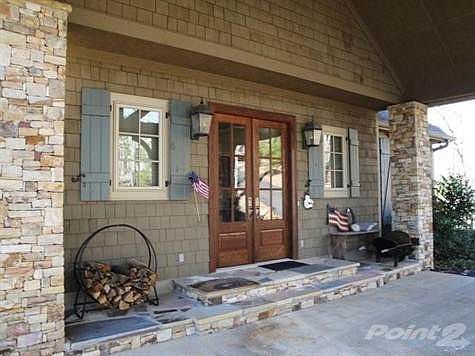 3110 Falcon Heights Front Door 005
