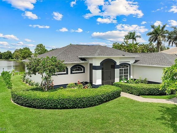 2nd image of 8969 Cypress Preserve Pl
