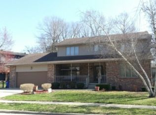 2375 N Longwood Dr, Decatur, IL 62526